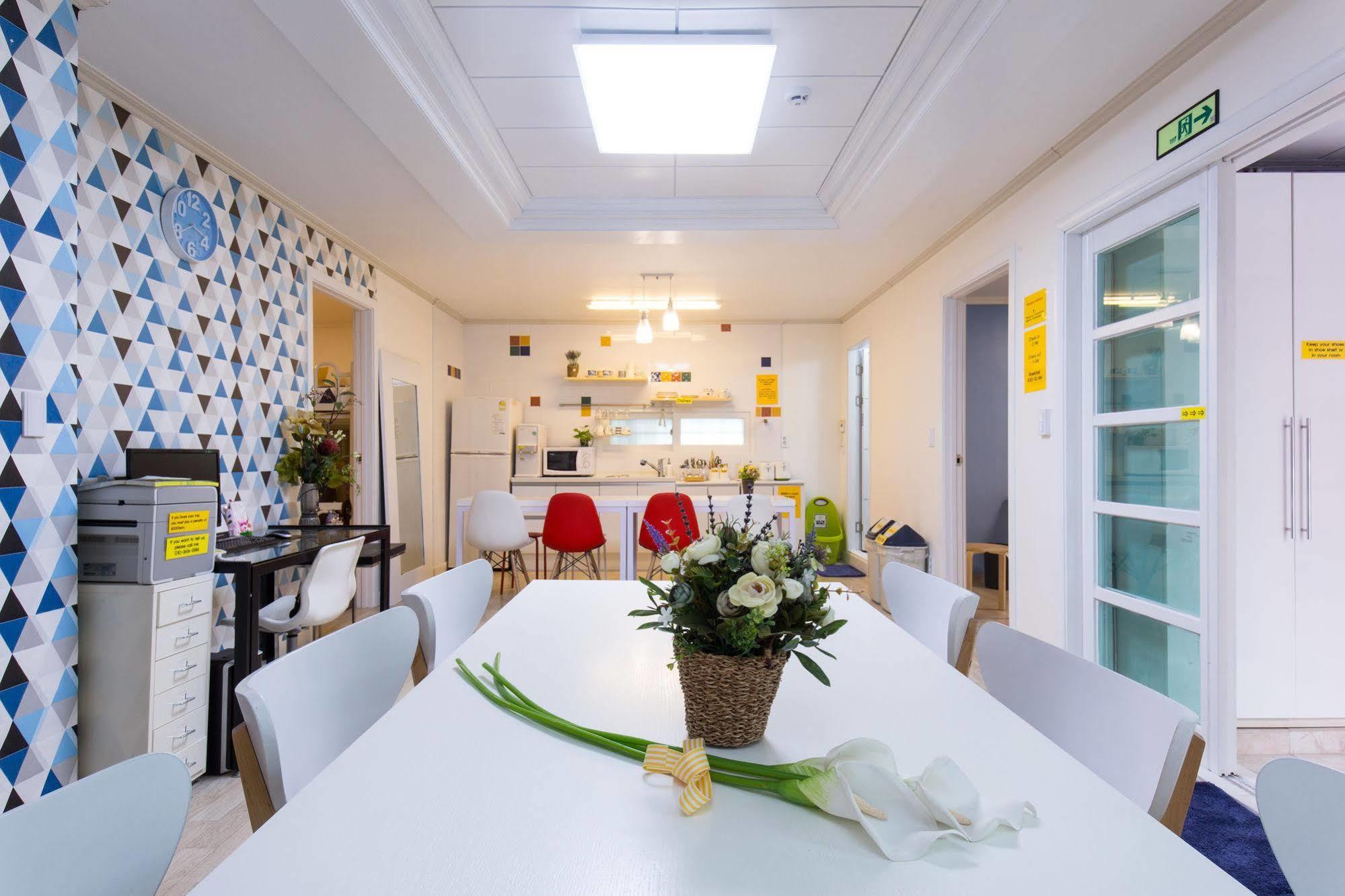Stay Now Hongdae Сеул Екстер'єр фото